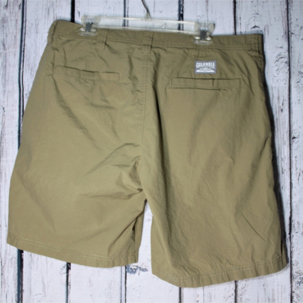 Columbia Mens Flat Front Hiking Shorts